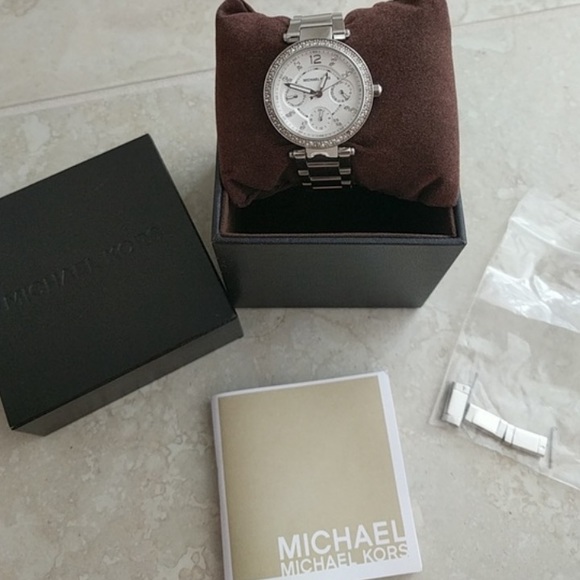 Michael Kors watch - Picture 2 of 4